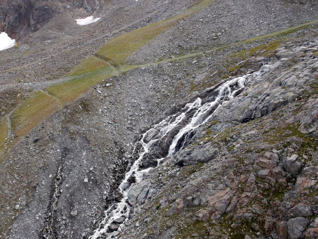 104.jpg